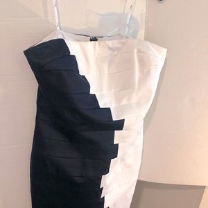 Size 10 strapless dress navy and white